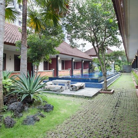 Hotel Puri Ganesh Legian Zewnętrze zdjęcie