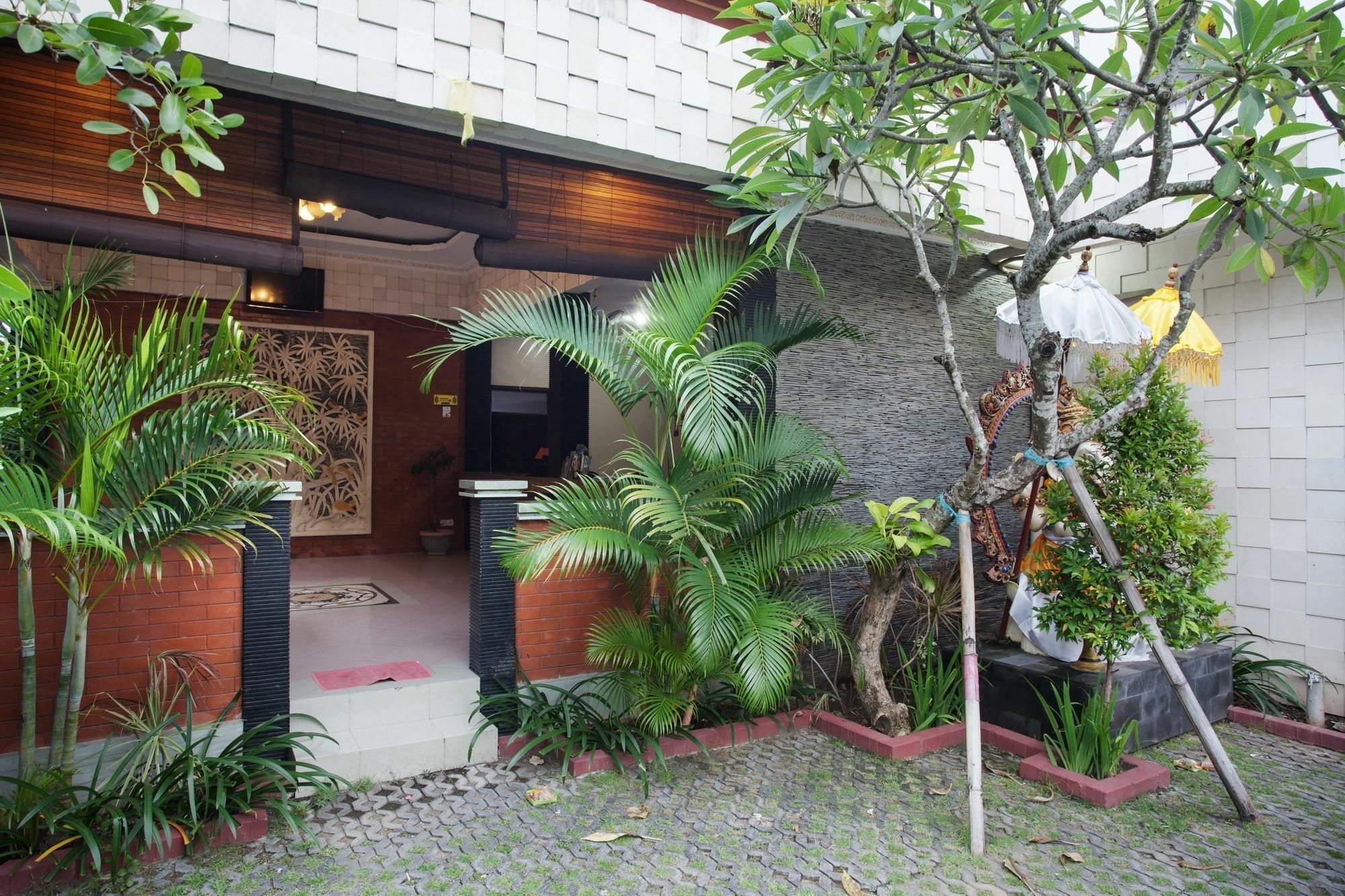 Hotel Puri Ganesh Legian Zewnętrze zdjęcie