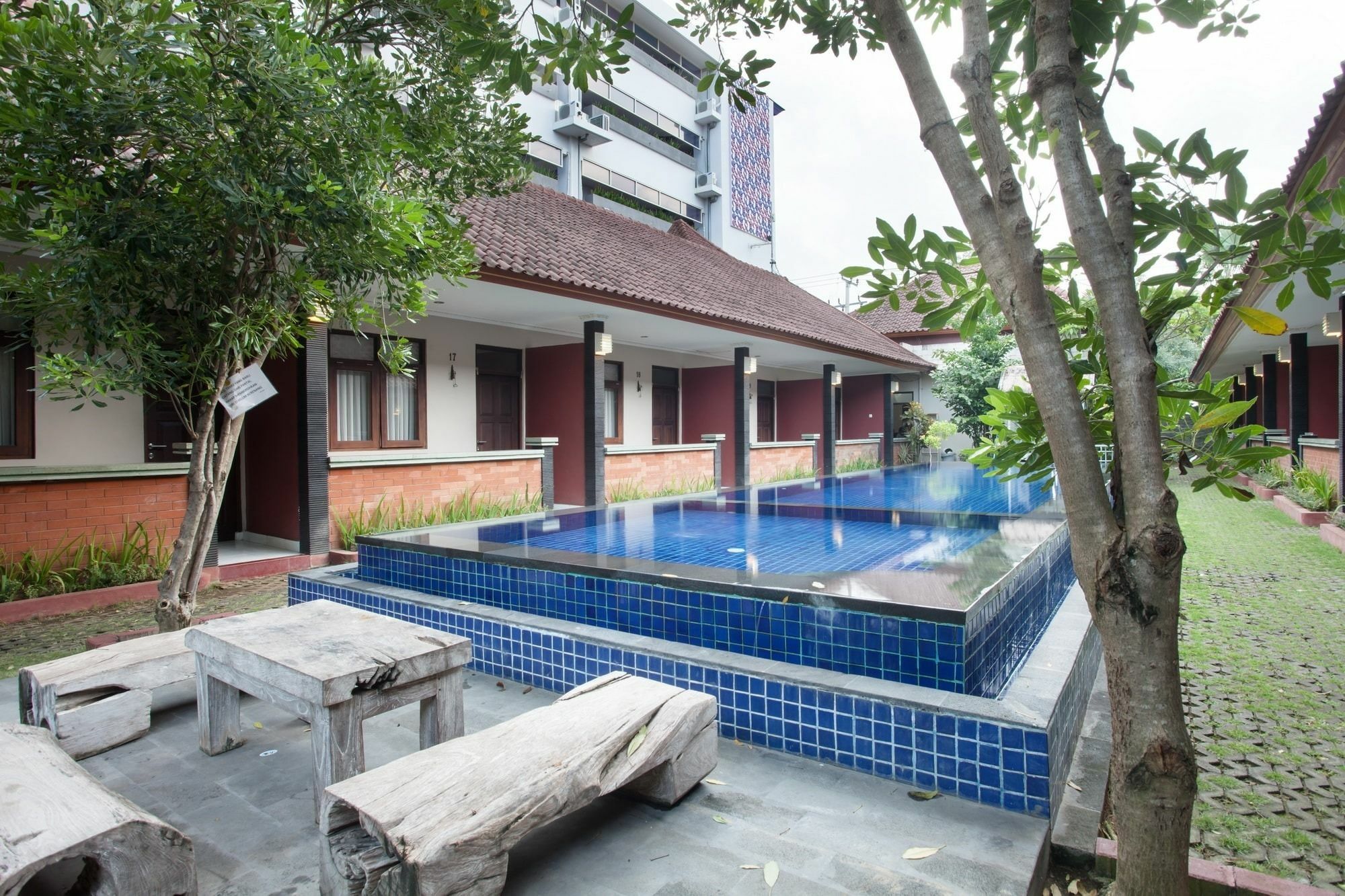 Hotel Puri Ganesh Legian Zewnętrze zdjęcie